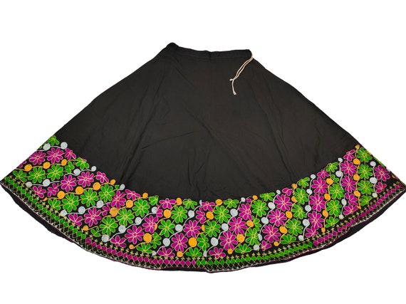 Banjara Skirt vintage Lehenga very heavy Embroide… - image 4