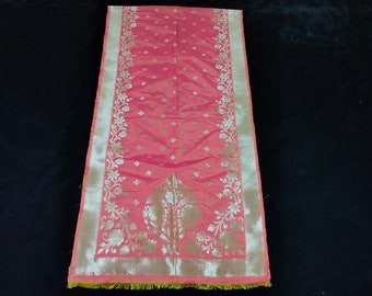 Banarasi Silk Dupatta, Silk Stole, Silk Shawl, Silk Dupatta, Kora Silk Dupatta, Stole, golden accents, Traditonal ethnic wedding dupatta