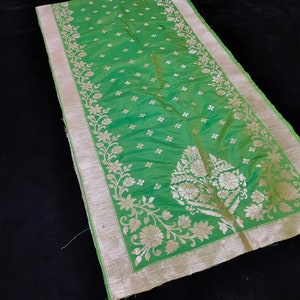 Banarasi Silk Dupatta, Silk Stole, Silk Shawl, Silk Dupatta, Kora Silk Dupatta, Stole, golden accents, Traditonal ethnic wedding dupatta
