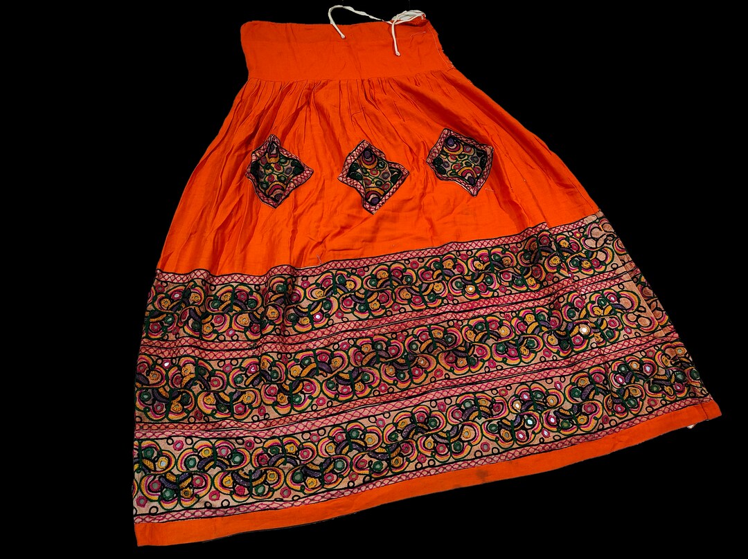 Women Fuchsia Banjara Top With Jacquard Anarkali Skirt