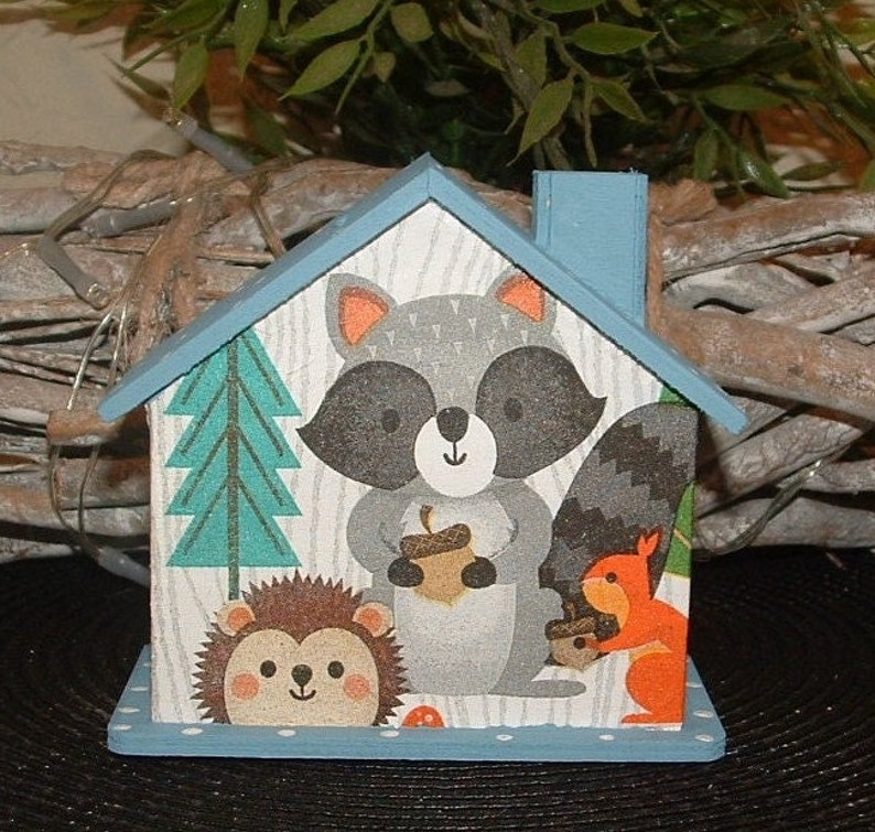 Spardose Haus aus Holz Waldtiere mit Namen Verschiedene Farben Weihnachtsgeschenk, Einschulung,Babygeschenke,Geburtstag Bild 2
