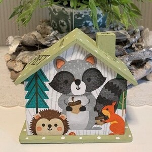 Spardose Haus aus Holz Waldtiere mit Namen Verschiedene Farben Weihnachtsgeschenk, Einschulung,Babygeschenke,Geburtstag Bild 5