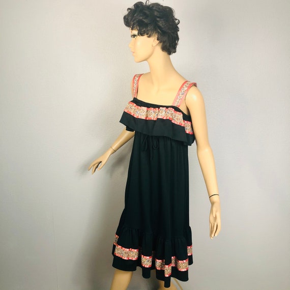 Vintage 70s Boho Ribbon Trim Ruffled Dress - image 2