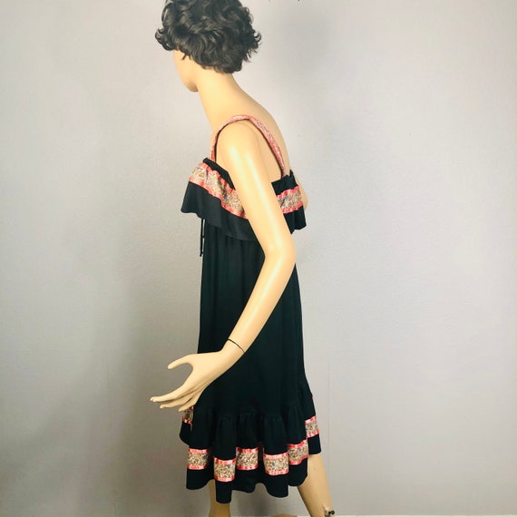 Vintage 70s Boho Ribbon Trim Ruffled Dress - image 3