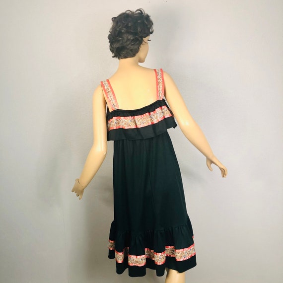 Vintage 70s Boho Ribbon Trim Ruffled Dress - image 5