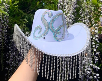 Sombrero de vaquero blanco con flecos de diamantes de imitación personalizado: Festival Cowgirl Stetson
