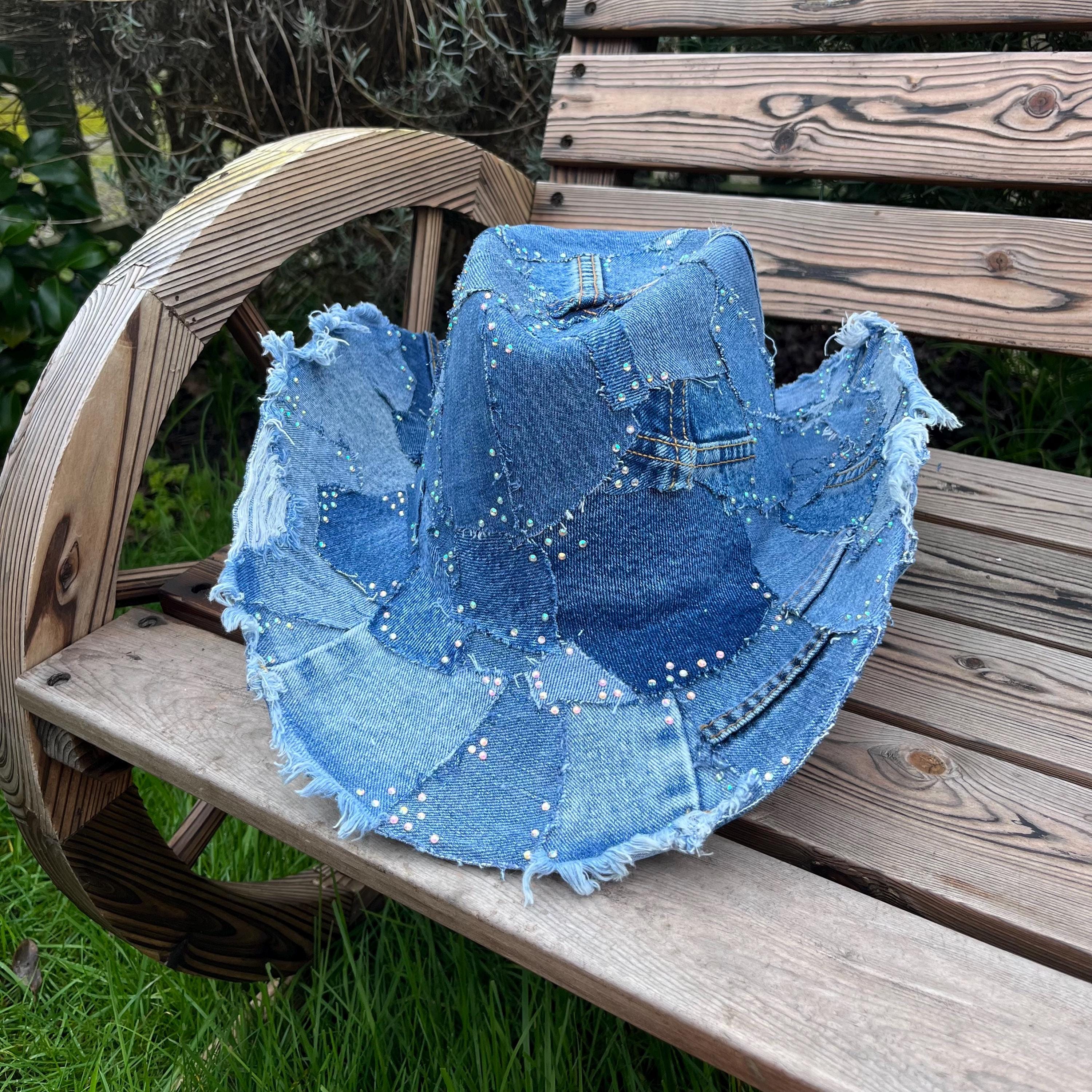 Chapeau Cowboy Fait Main XXL Taille 7 3/4 - Bleu Jeans Recyclé - Patchs Rockabilly