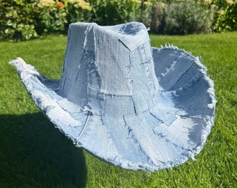 Ljustvättad cowboyhatt i återvunnen denim