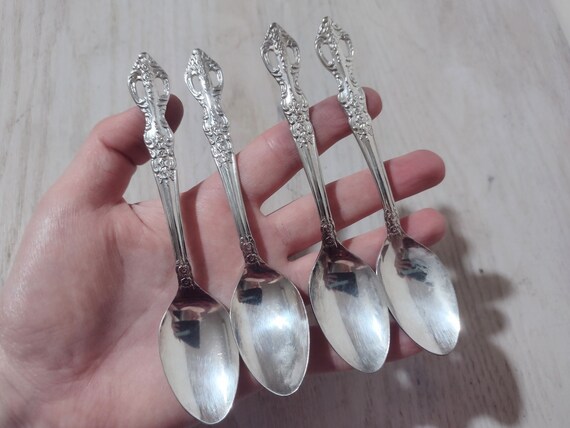 Vintage Lot of 4 Michael Angelo Cassidy's Small Spoons - Tea