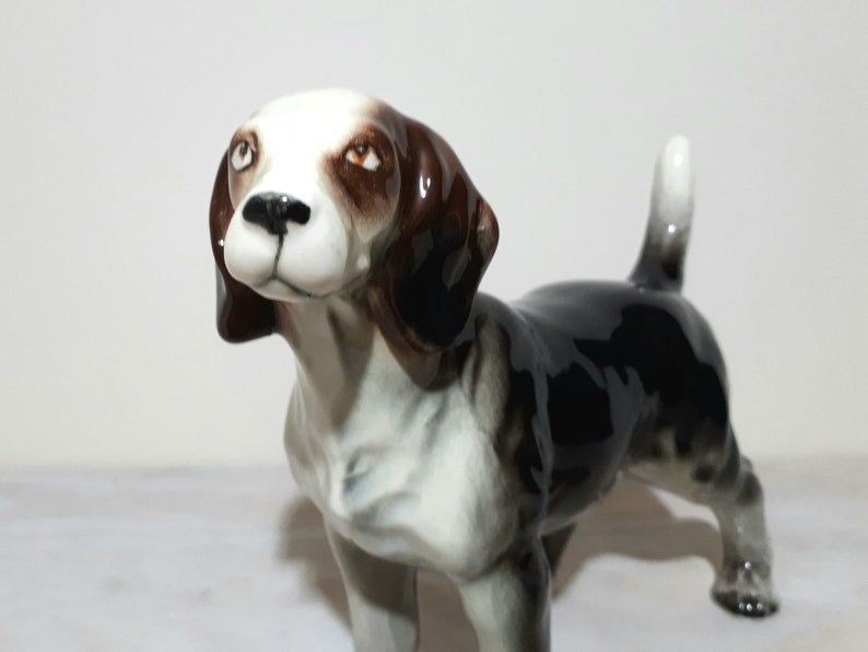Vintage beagle dog ceramic figurine | Etsy