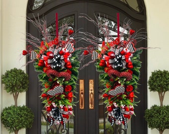 XLDouble Door Large Valentine’s Day Wreath | Red Hearts Love Wreath | Front Door Black and Red Decoration | Queen Of Hearts Door Hanger