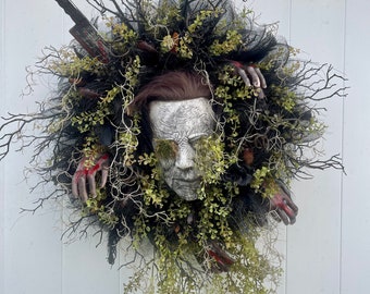 Halloween Wreath| Scary Graveyard Wreath| Scary Wreath| Halloween Decor| Halloween Decoration| Haunted House| Spooky Halloween Decor