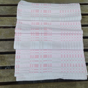 Jacquard pink white and beige linen woven tablecloth Swedish vintage 1980
