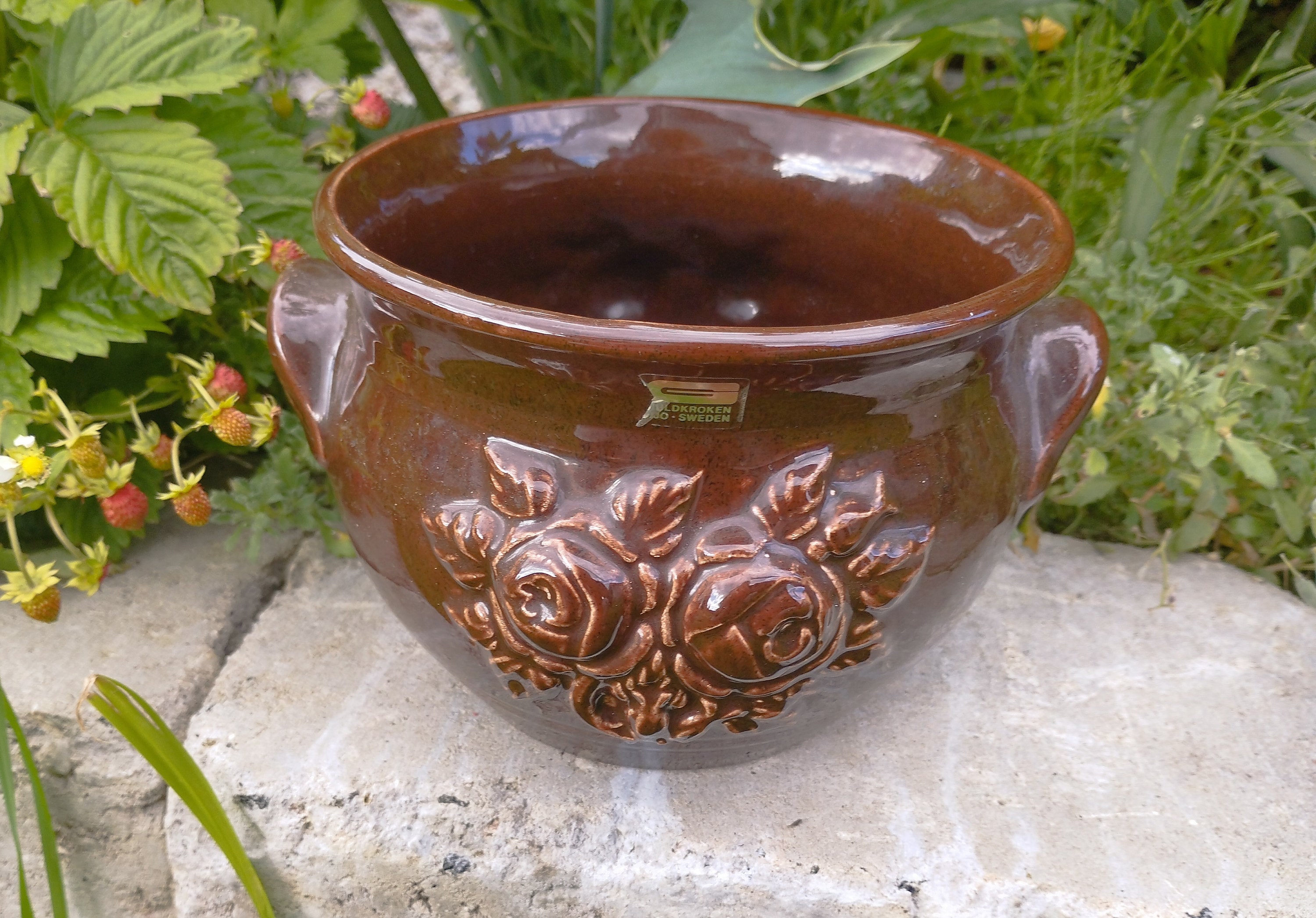 Guldkroken Hjo の茶色のセラミック植木鉢。1960 年代のスウェーデン製