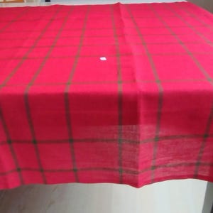 Red and green checkered cotton Xmas tablecloth. Sweedish vintage 1990s.