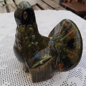 Modernist mid-century ceramic bird by Thomas Hellstrom. Swedish vintage 1960s.