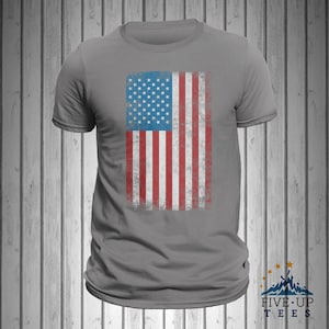 United States of America Patriotic Vertical Flag Men&#39;s T-shirt