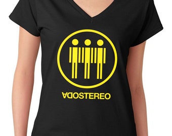 Rock en español: S Stereo Me Veras Volver V-Neck T-Shirt Playera