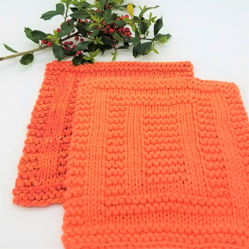 Samples of Spainhour Thanksgiving dishcloth knitting pattern knit with orange yarn