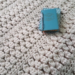 CROCHET PATTERN: Pike Market Bobble Afghan Blanket Pattern. Chunky Crochet Afghan Patterns. image 6