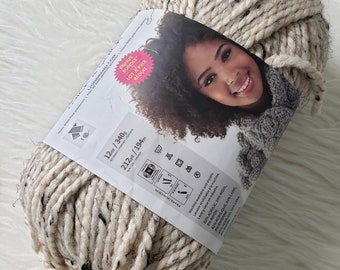 Lion Brand Yarn Wool-Ease Chunky Yarn, Color Oatmeal M123 Acrylic Wool 80/20 Blend, 212 yrds 340g