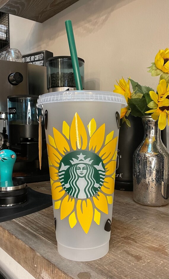 Sunflower Starbucks Tumbler Sunflower Water Bottle -   Tumbler cups  diy, Personalized starbucks cup, Custom tumbler cups