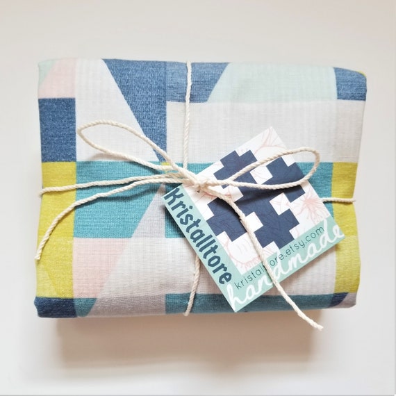 Pastel on sale kitchen towels