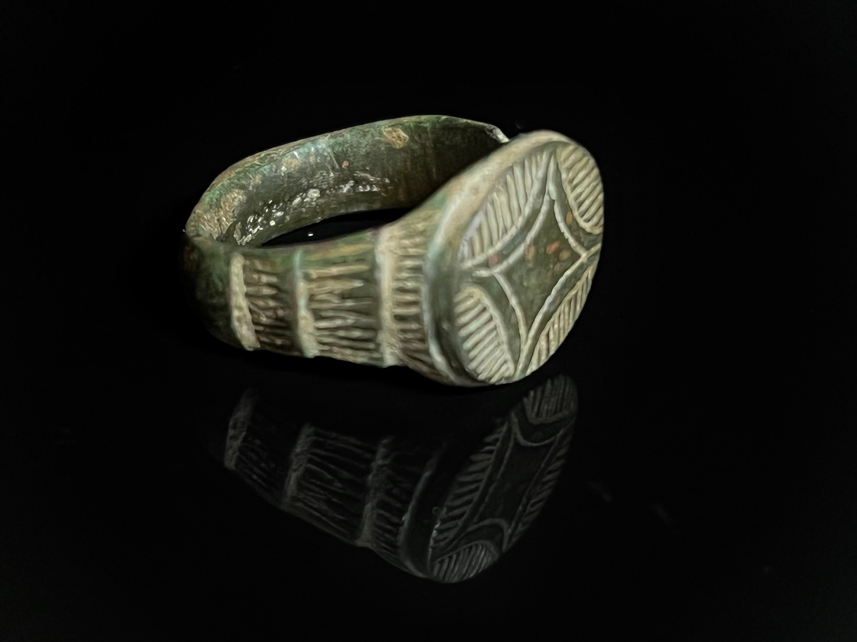 Large Bronze Ring With the Star of Bethlehem - Etsy