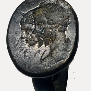 Roman Signet Ring with two  Busts Castor and Pollux 1st - 4th century AD.
