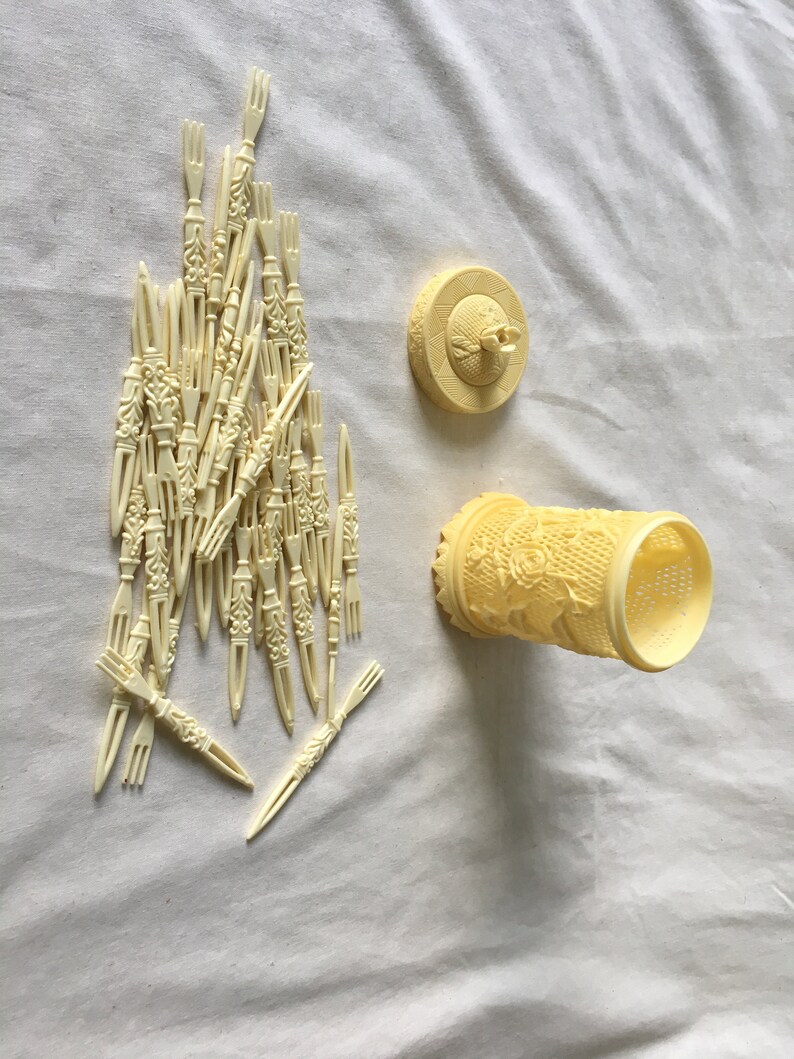 Vintage hors d\u2019ouvres forks mid century entertaining; plastic serving forks UNUSED faux ivory asian design