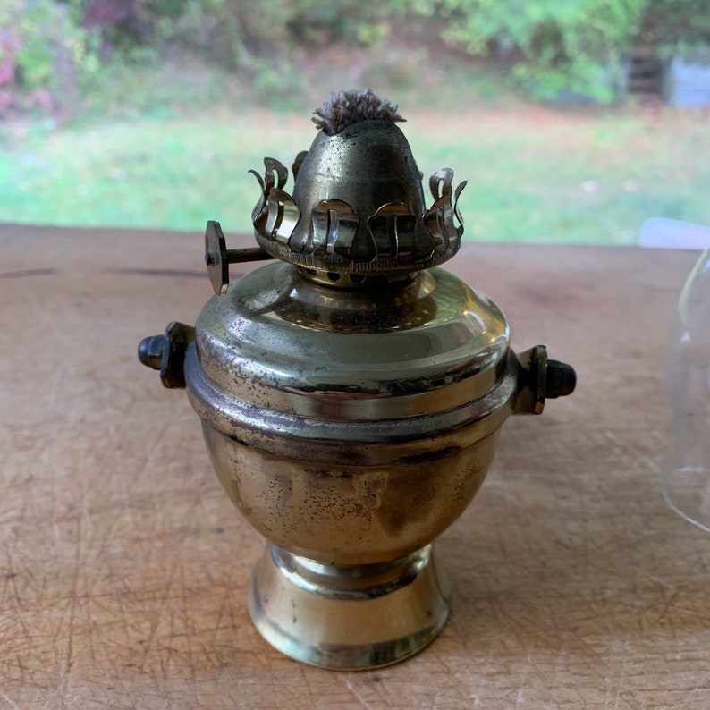 unmarked Antique Nautical Gimbaled Oil Lamp like Perko swinging wall lamp for ships and boats brass likely early 1900\u2019s