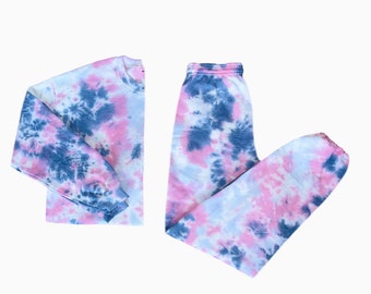 Space Babe Tie Dye Travel/Lounging Set | Sweatshirt + Sweatpant Set |  Tie Dye Sweat Set | Tie Dye Sweatshirt | Tie Dye | Tie Dye Sweatpants