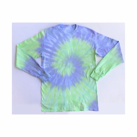 how to spiral tie dye a long sleeve shirt