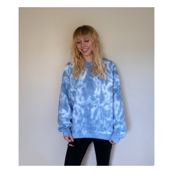 tie dye soft sweatshirt