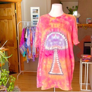 Mushroom Tie Dye T-Shirt - Size Medium