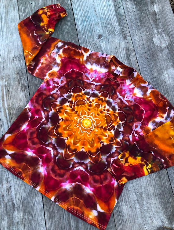 tie dye maroon shirt