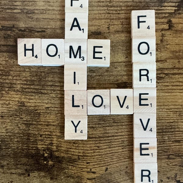 Fichas de letras tipo Scrabble de madera