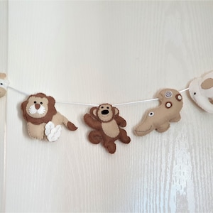 Felt Jungle Animal Garland: Neutral Nursery Decor