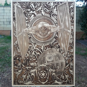 Arte de madera grabado de un caza espacial: decoración de pared de nave espacial de ciencia ficción, tributo a una batalla galáctica hecho a mano