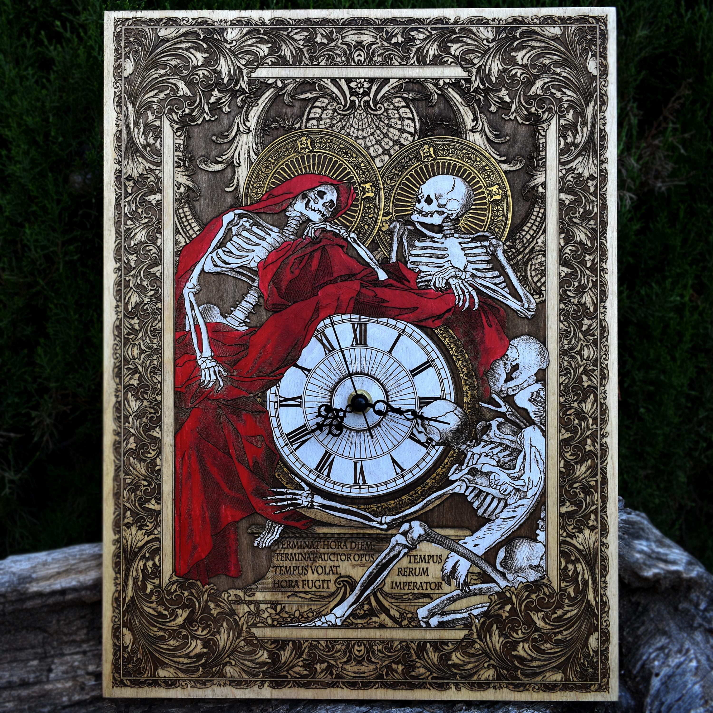 Memento Mori Gothic Wood Clock: Engraved Dark Academia Decor - Etsy