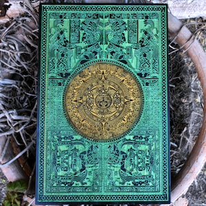Calendario azteco personalizzato in verde e oro - Esclusiva decorazione murale in legno personalizzata, regalo Maya perfetto per gli appassionati di arredamento - Formato A4