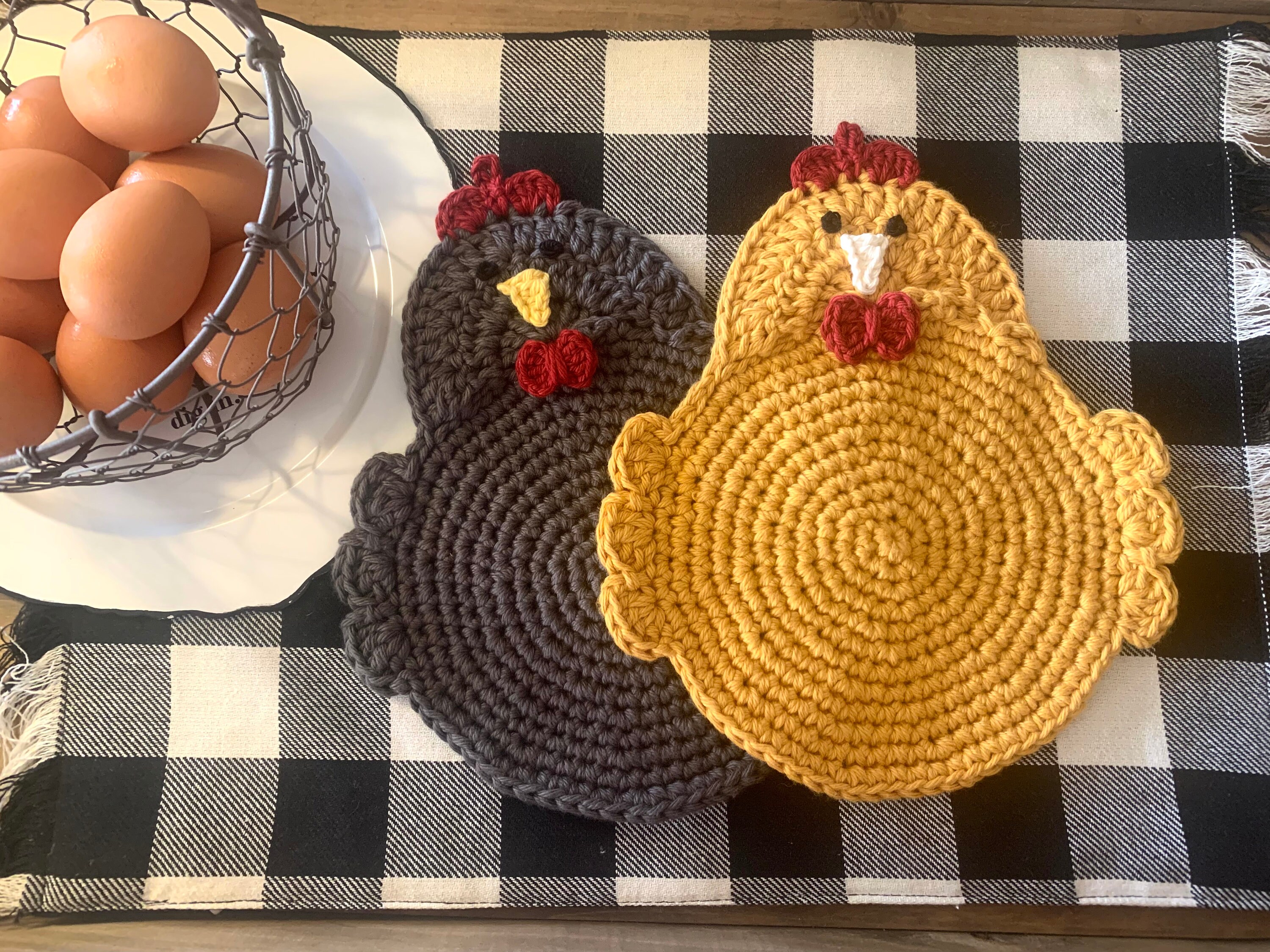 Crochet Chicken Potholders, Trivets, Handmade, 100% cotton yarn, double-layered