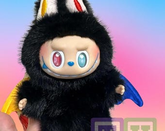 Muñeco de dragón personalizado hecho a mano para el 10.º aniversario, mini monstruo arcoíris negro