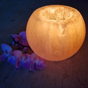 Himalayan sea salt tealight holder, Hand poured tealights scented with essential oils, Gift for her, new home, gift for him,, 2 Tea lights.