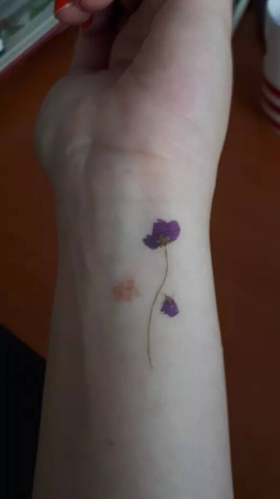 Tatouage Temporaire Petites Fleurs Séchées 105 6 Cm