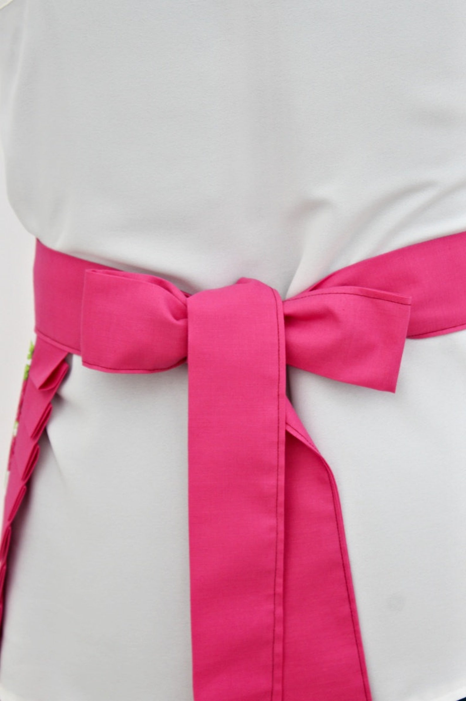 Half Apron With Heart Pockets Sewing Pattern Etsy