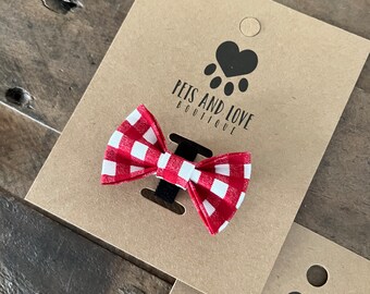 Red Gingham Dog Bow Tie / Cat Bow Tie / Valentines Day / Valentine Dog / Valentine Cat / Pets and Love Boutique / Dog Mom / Dog Dad / Puppy