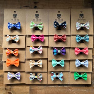 Extra Small Dog and Cat Bowties and Bows / Sale / Pet / Pets and Love boutique / Boy Dog / Girl Dog / Boy Cat / Girl Cat / Puppy / Kitten