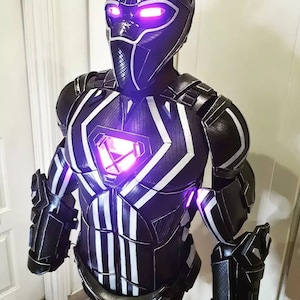 Black Panther Eva armoured costume