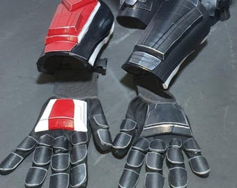 N7 Commander Shepard gauntlets and Gloves